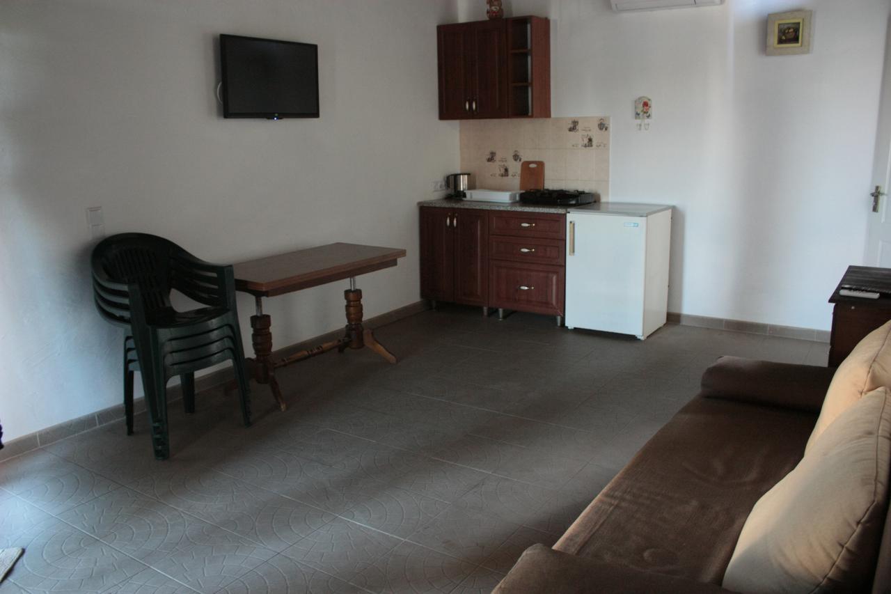 Akvitaniya Mini-Hotel Zatoka Eksteriør billede