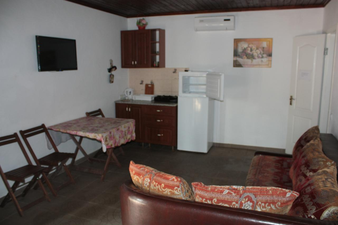 Akvitaniya Mini-Hotel Zatoka Eksteriør billede