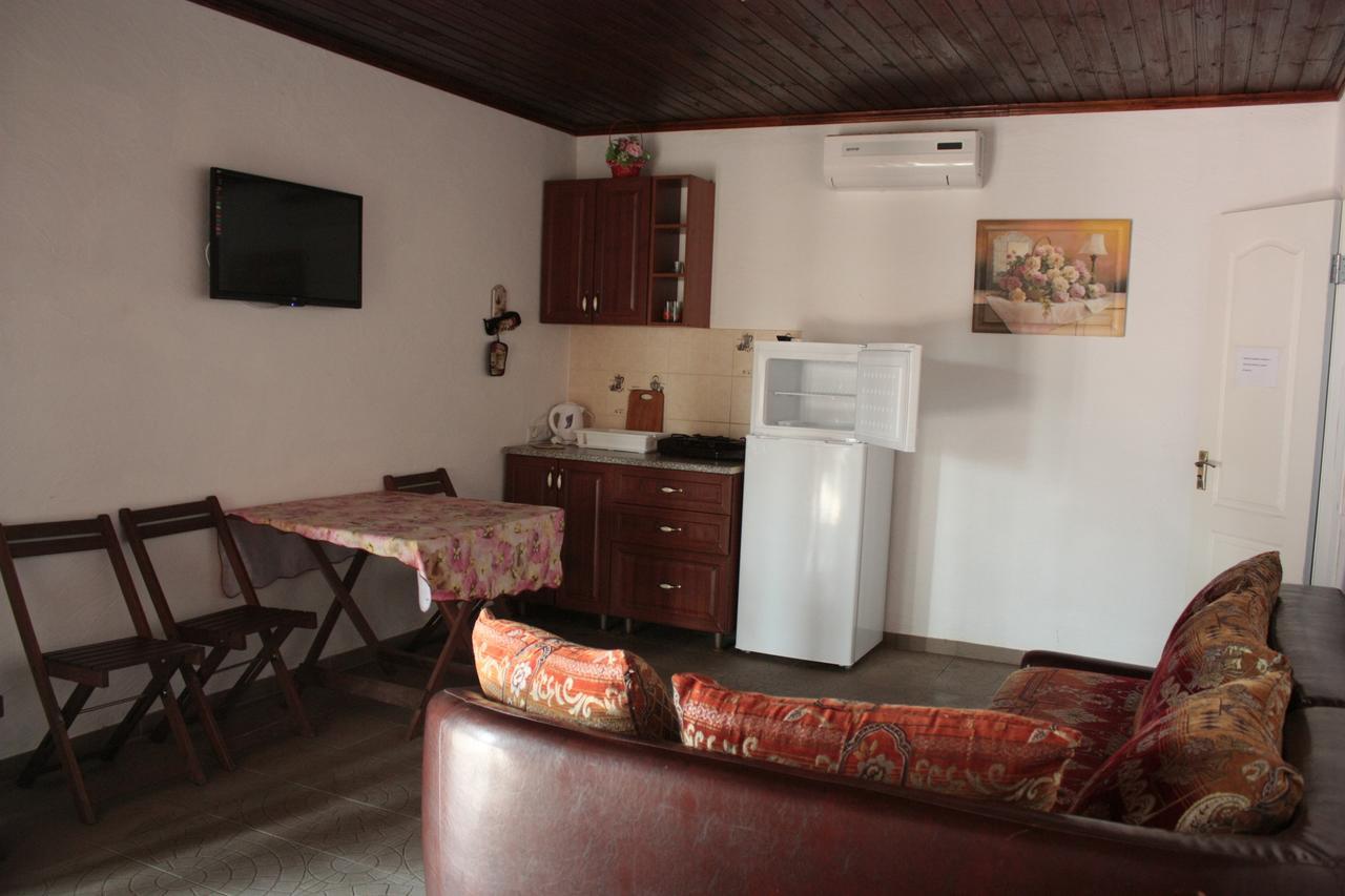 Akvitaniya Mini-Hotel Zatoka Eksteriør billede